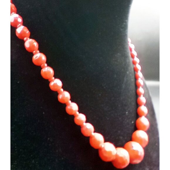 Red Lucite Necklace Faceted Beads Vintage West Germany Adjust 15.5 In  Jewelry - Picture 6 of 14